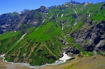 Шестеро туристов из РФ эвакуированы с ледника в Таджикистане - «Новости туризма»