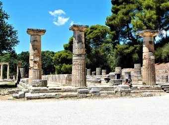 В Греции лесной пожар добрался до Древней Олимпии - «Новости туризма»